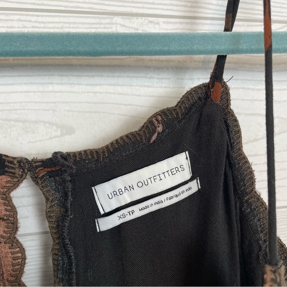 UO Urban Outfitters Hanna Mini Dress Size XS Floral - Picture 7 of 10